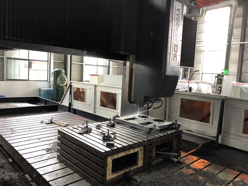 傳動(dòng)大板加工中